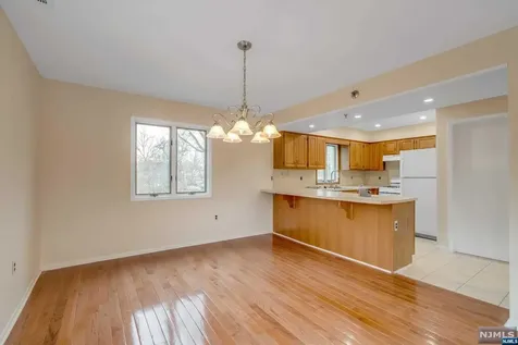9 W Allendale Avenue Allendale NJ 07401