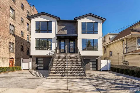 297 Lafayette Avenue Cliffside Park NJ 07010