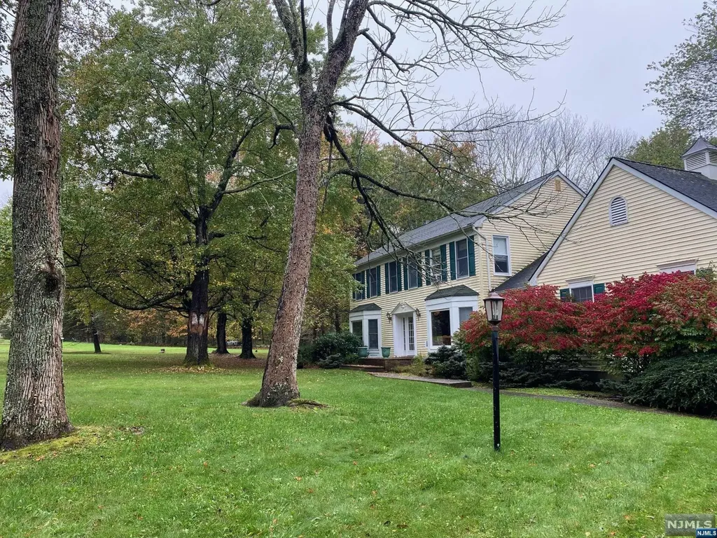 112 E Timber Lane West Milford NJ 07435