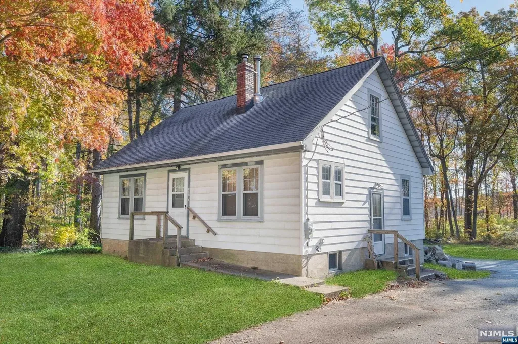 143 Emmans Road Roxbury Township NJ 07876