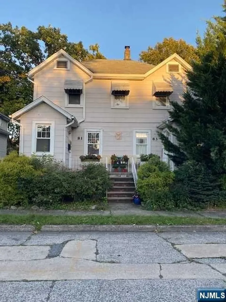 81 Brook Street Bergenfield NJ 07621