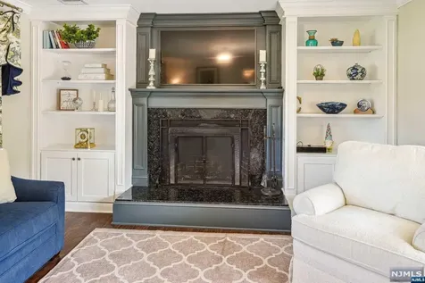 18 Dorset Lane Andover Twsp NJ 07848