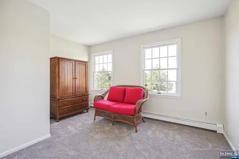 18 Dorset Lane Andover Twsp NJ 07848