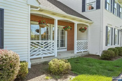 18 Dorset Lane Andover Twsp NJ 07848