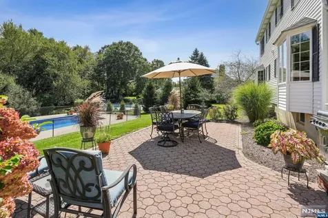 18 Dorset Lane Andover Twsp NJ 07848