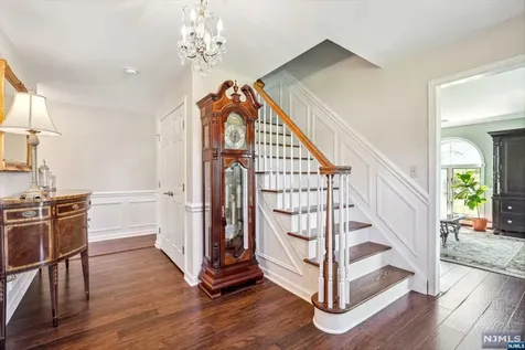 18 Dorset Lane Andover Twsp NJ 07848