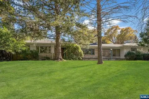 8 Timberlane Road Upper Saddle River NJ 07458