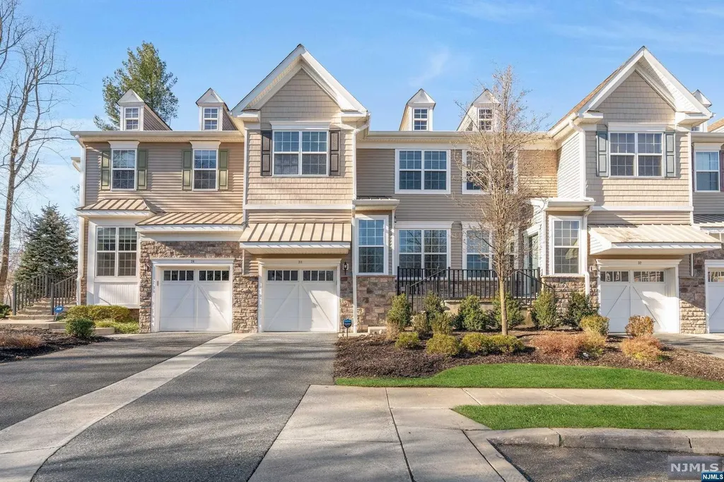 30 Pineview Drive Waldwick NJ 07463