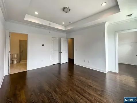 63 Parkside Lane Teaneck NJ 07666