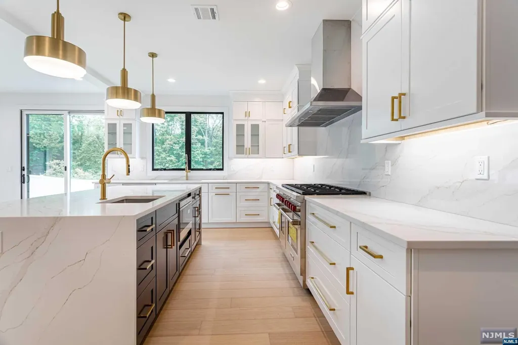 6 Wedgehill Lane Montvale NJ 07645
