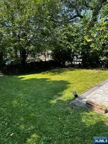 164 6th Avenue Hawthorne NJ 07506