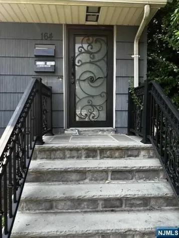 164 6th Avenue Hawthorne NJ 07506