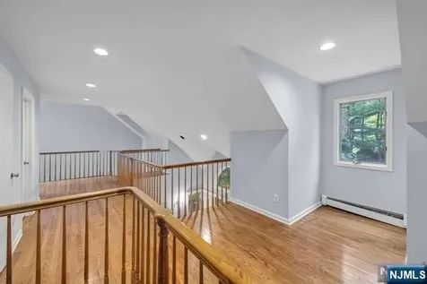25 Ackerman Road Saddle River NJ 07458
