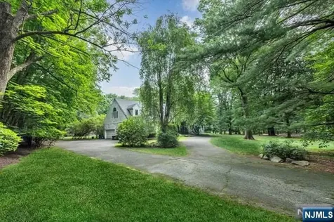 25 Ackerman Road Saddle River NJ 07458