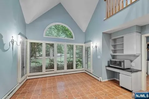 25 Ackerman Road Saddle River NJ 07458