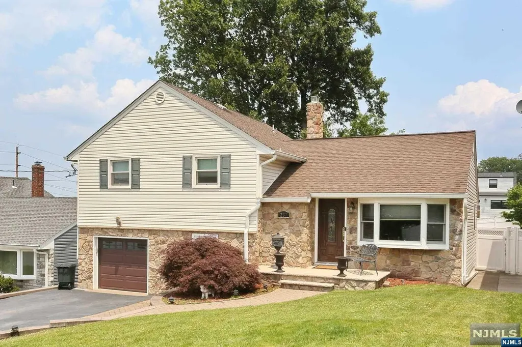 237 Highland Avenue Wood Ridge NJ 07075