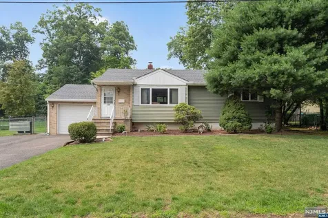 169 Mansfield Road Park Ridge NJ 07656