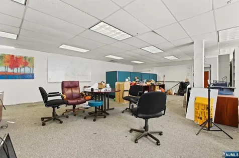 111 Galway Place Teaneck NJ 07666