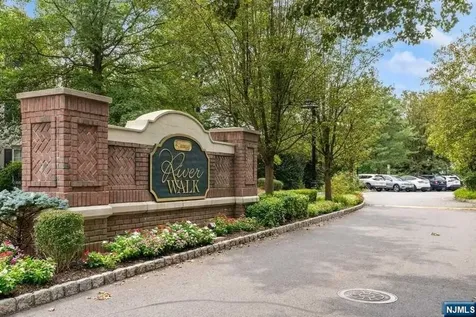 164 Riverwalk Way Clifton NJ 07014