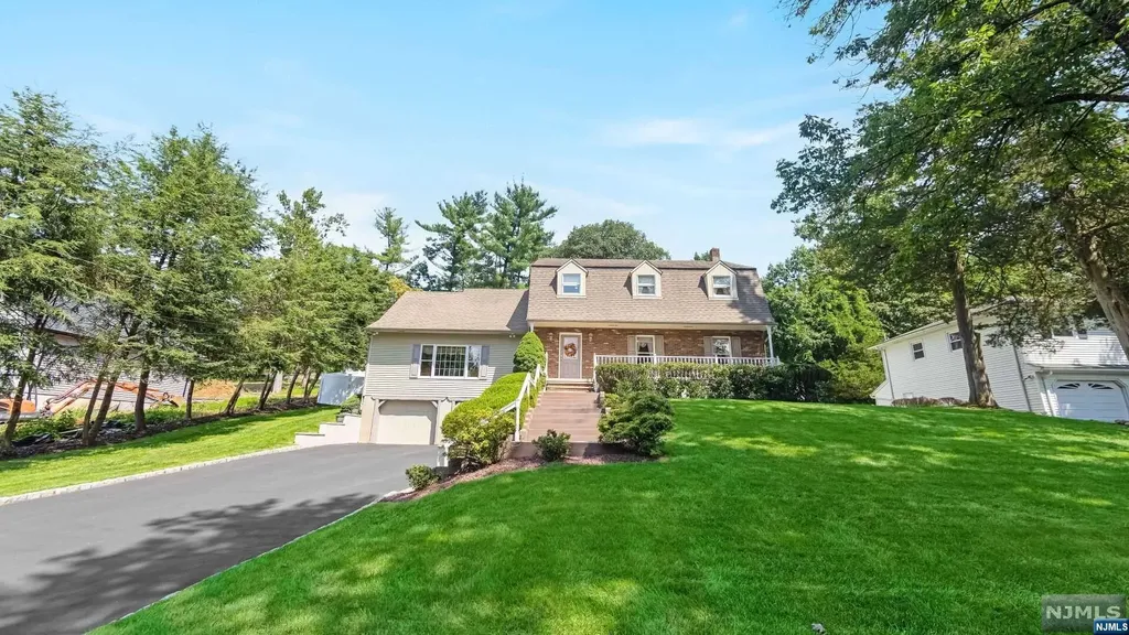 20 Smith Lane Wayne NJ 07470