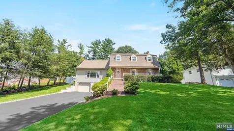 20 Smith Lane Wayne NJ 07470