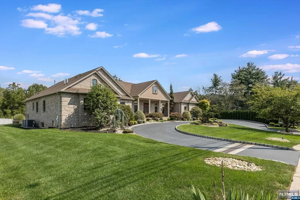 104 French Hill Road Wayne NJ 07470