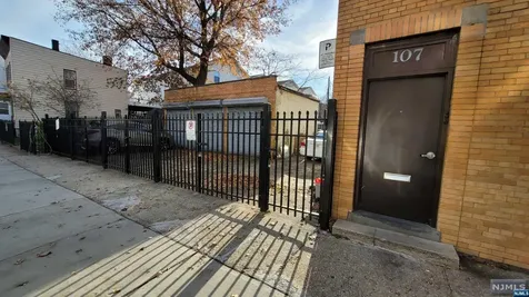 24 Martin Luther King Drive Jersey City NJ 07305