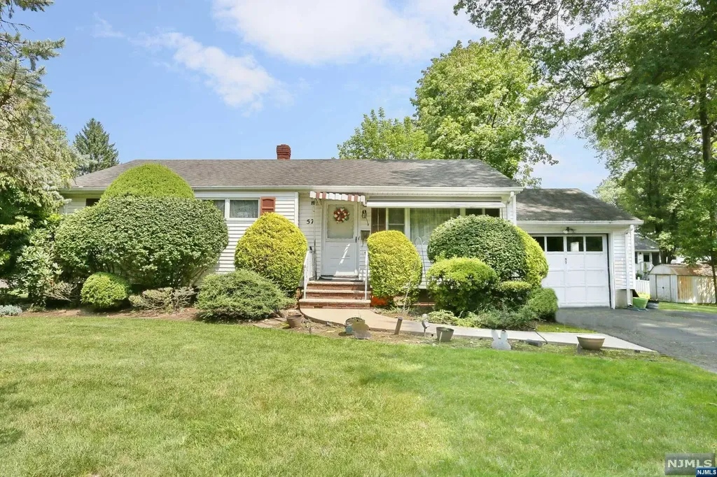 57 Ormsay Street Park Ridge NJ 07656