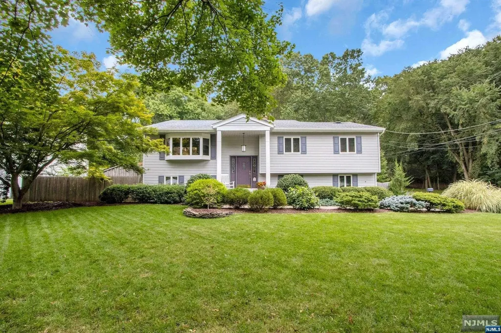 36 Cathy Road Hillsdale NJ 07642