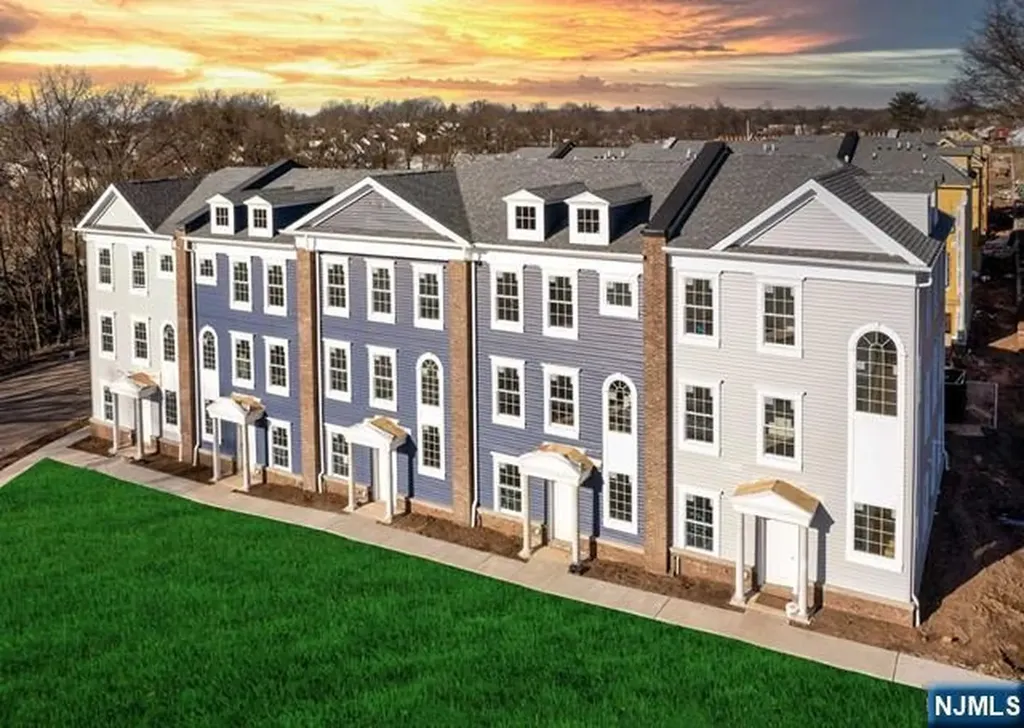 57 Parkside Lane Teaneck NJ 07666