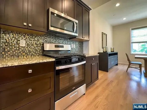57 Parkside Lane Teaneck NJ 07666