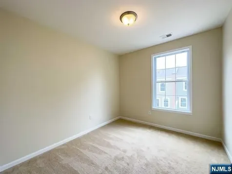 57 Parkside Lane Teaneck NJ 07666