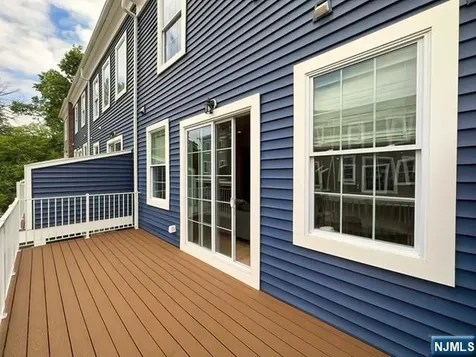 57 Parkside Lane Teaneck NJ 07666