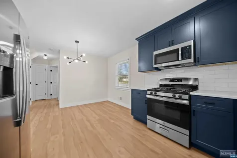 21-05 Dalton Place Fair Lawn NJ 07410