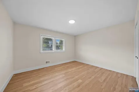 21-05 Dalton Place Fair Lawn NJ 07410
