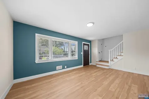 21-05 Dalton Place Fair Lawn NJ 07410
