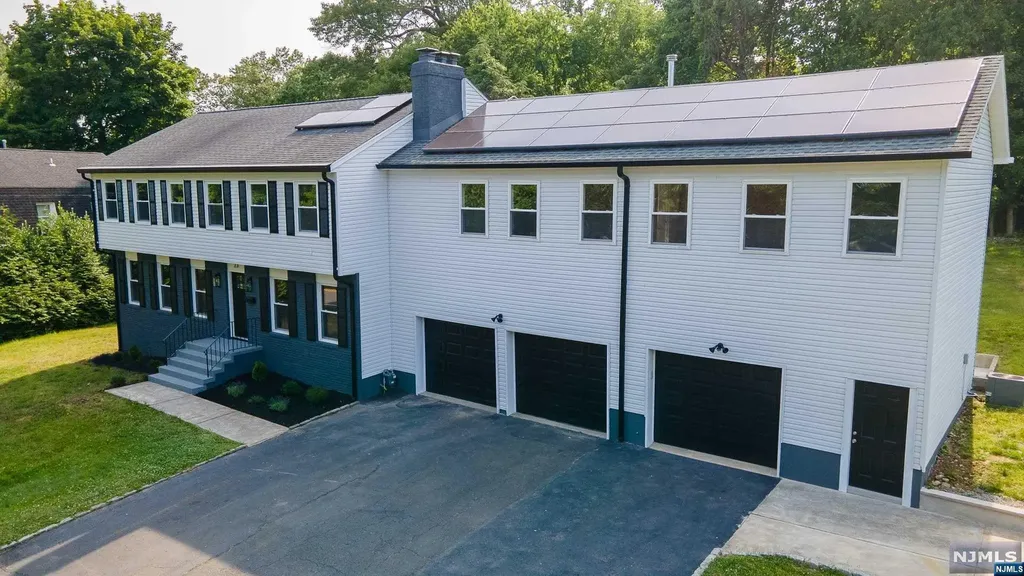 23 Kinderkamack Road Woodcliff Lake NJ 07677