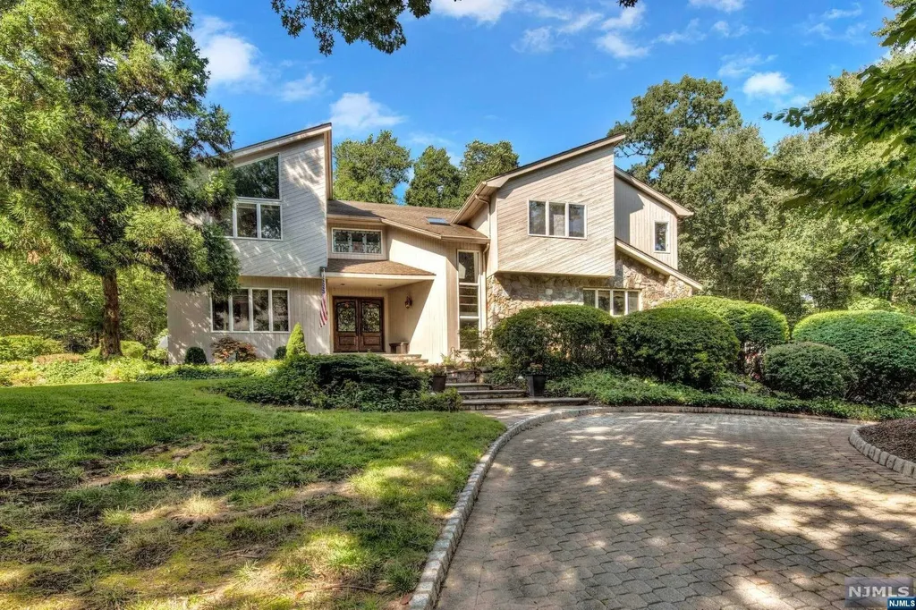 60 Heather Court Allendale NJ 07401