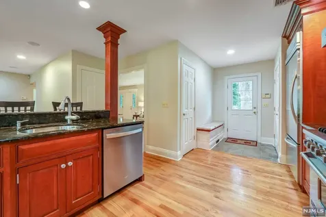 116 Greenway Road Glen Rock NJ 07452