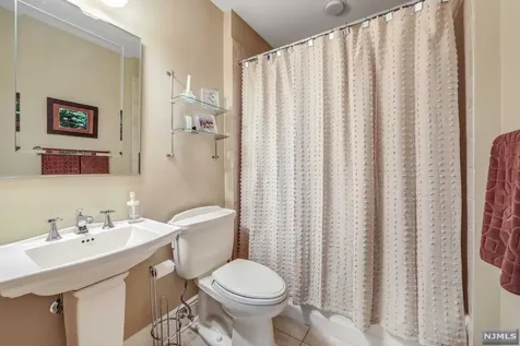 116 Greenway Road Glen Rock NJ 07452