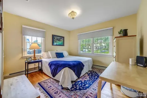 116 Greenway Road Glen Rock NJ 07452