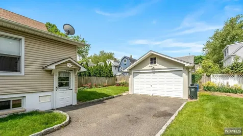 150 Eastern Way Rutherford NJ 07070