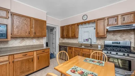 150 Eastern Way Rutherford NJ 07070