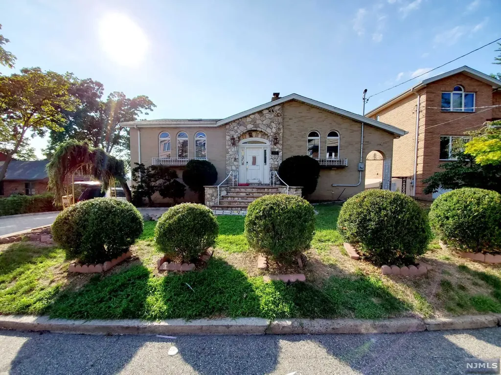 333 9th Street Palisades Park NJ 07650