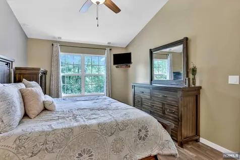 5004 Tudor Drive Pequannock Township NJ 07444