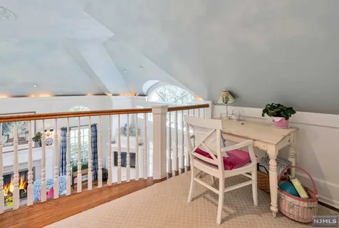 54 Jacquelin Avenue Ho-ho-kus NJ 07423
