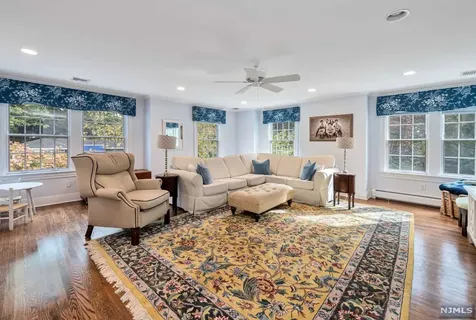 54 Jacquelin Avenue Ho-ho-kus NJ 07423