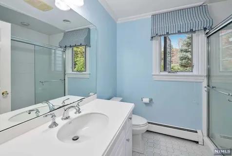 54 Jacquelin Avenue Ho-ho-kus NJ 07423