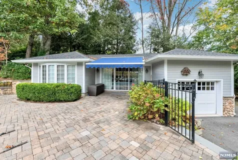 54 Jacquelin Avenue Ho-ho-kus NJ 07423