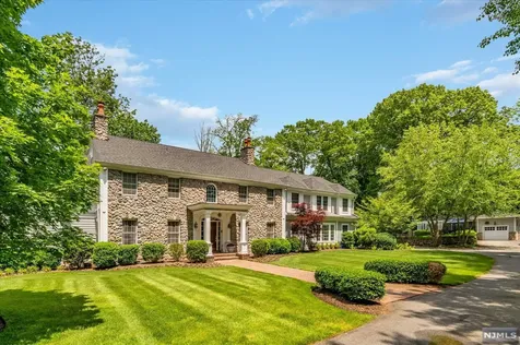 54 Jacquelin Avenue Ho-ho-kus NJ 07423